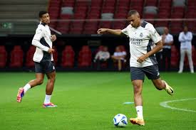 绩位居前列 绩位居前列